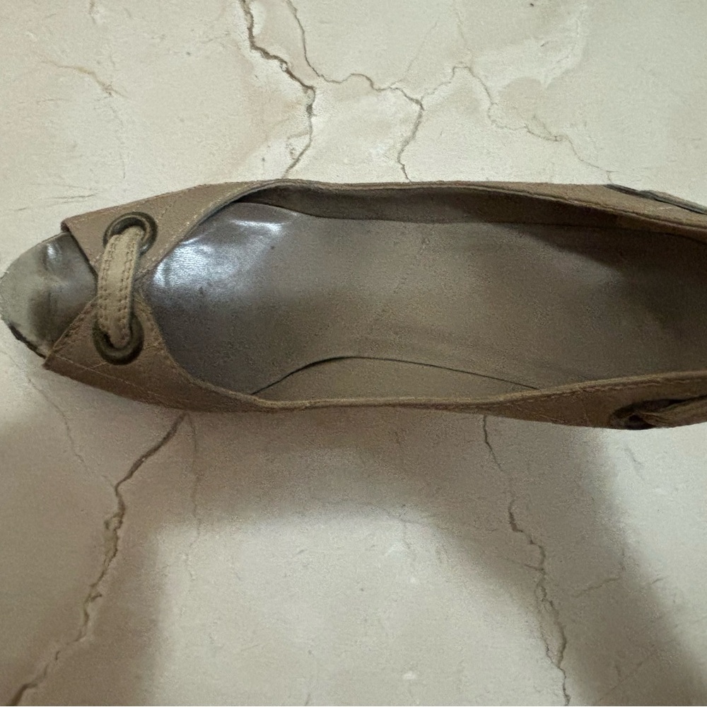 Dior beige pumps